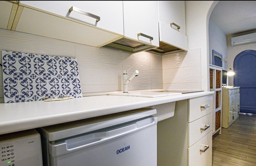 Mola Apartment | Are you dreaming of a beautiful island vacation close to the water? Then this vacation apartment wit