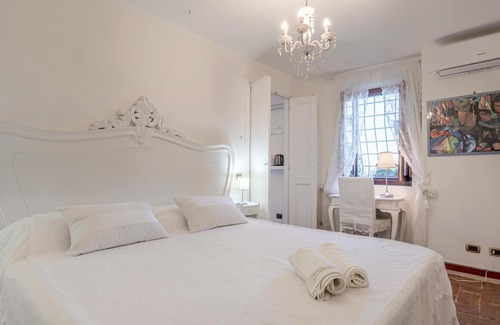 Borghesiana House | Are you dreaming of a peaceful couple's vacation in beautiful surroundings? Then this vacation apart