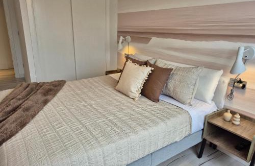 Malpica de Bergantinos Apartment | Arena Blanca