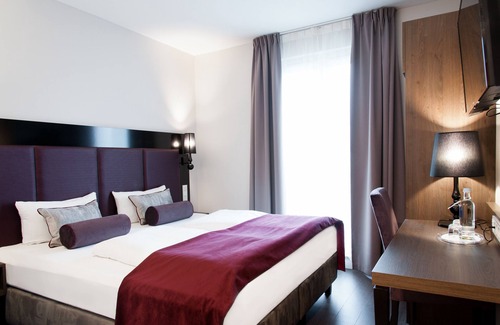 Nordend Hotel | Arena Villa am Wasserpark