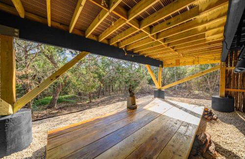 Fredericksburg Cabin | Ares Treehouse Romantic Hottub Fredericksburg EV