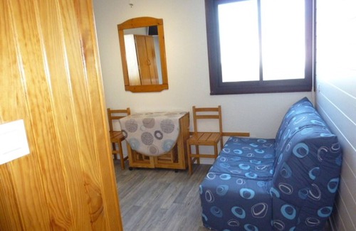Arette Apartment | Arette: Apartment 4/5 pers, ski-in/out, elevator, parking, microwave/grill