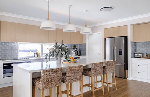 Kings Point House | Aria Shores - Your Lakeside Haven