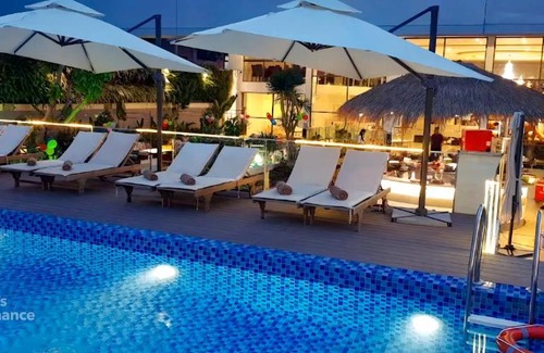 Tran Phu Beach Hotel | Aries Hotel
