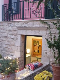 Mires Apartment | Arismari