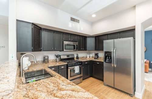 Tatum Ridge Parcels House | Arizona Paradise 4 Bed | Heated Pool Putting Green
