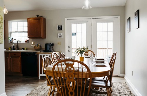 Dry Ridge House | Ark Encounter Oasis-4 bedrooms, 3 full baths, 5 minutes to Ark