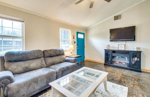 Mountain Home House | Arkansas Vacation Rental Less Than 1 Mi to Norfork Lake