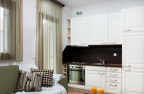 Elati Hotel | Arktos Suites