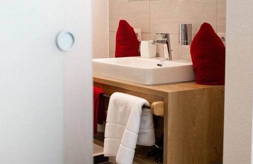 Pettneu am Arlberg Apartment | Arlberg Mountain Resort - Luxuriöses App. Mattun mit Privat SPA