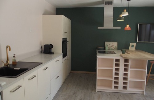 Arles Apartment | Arles, Lovely, light-filled T2 apartment with garden just a few minutes from the town center.