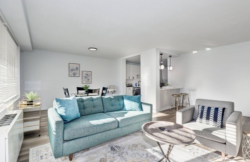 Aurora Highlands Apartment | Arlington Escape: 2BR Oasis Near D.C. & Airport
