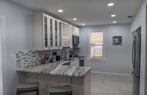 Arlington Park House | Arlington Park Area! Heated Pool 3 bedroom/2 bath