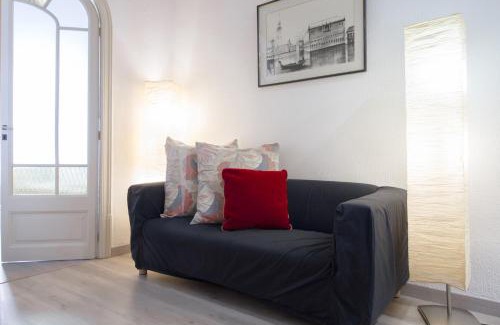 La Sagrada Familia Apartment | Armapana
