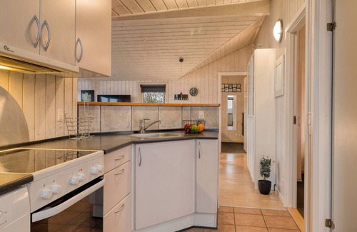 Lakolk House | "Arnkil" - 700m from the sea by Interhome