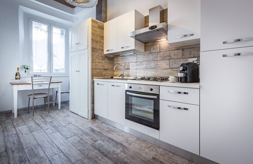 Isolotto Apartment | Arno Apartment B by Mmega