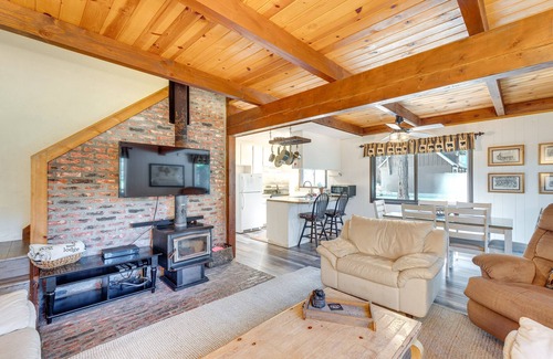 Dorrington Cabin | Arnold Cabin w/Deck: Near White Pines Lake