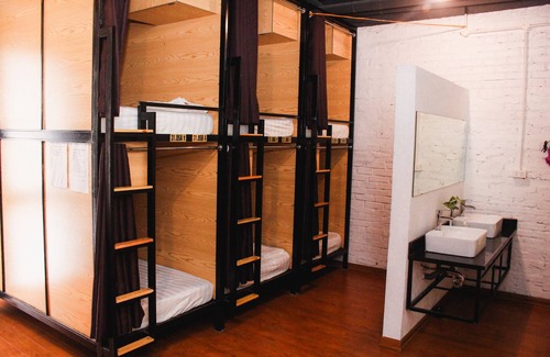 Bai Chay House | Aroma Halong offers cool private unit 2