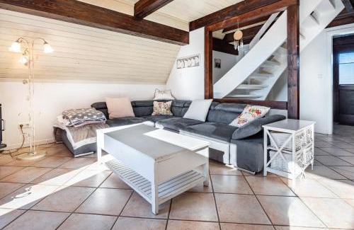Hollern House | Arosa