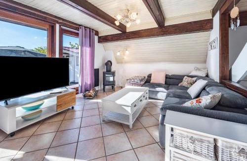 Hollern House | Arosa
