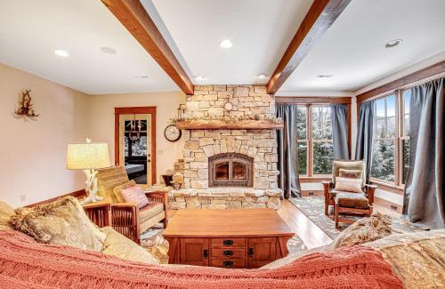 North Creek House | Around the Mountains