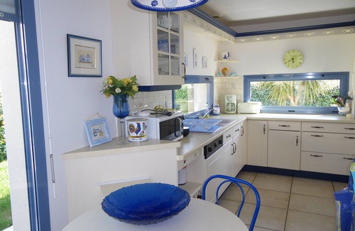 Erquy Villa | Arquitect´s villa with guest house, covered pool with heating