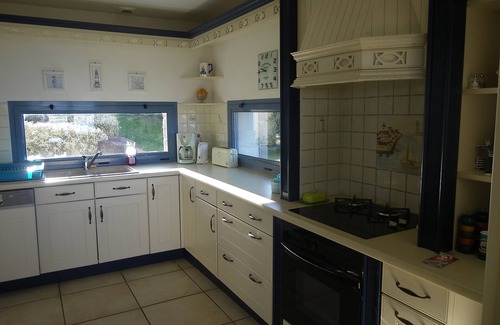 Erquy Villa | Arquitect´s villa with guest house, covered pool with heating
