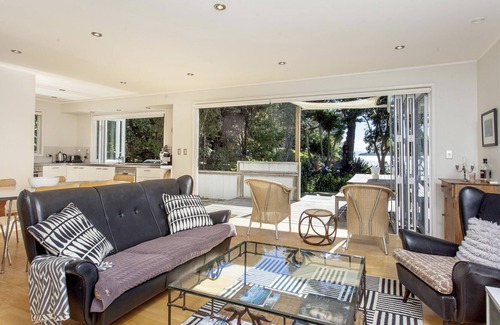 Waiheke Island House | Arran Bay paradise by the sea