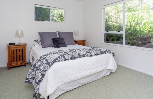 Waiheke Island House | Arran Bay paradise by the sea