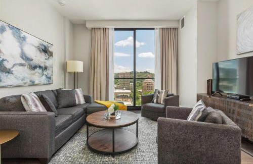 Downtown Asheville Apartment | Arras Altitude Adjustment