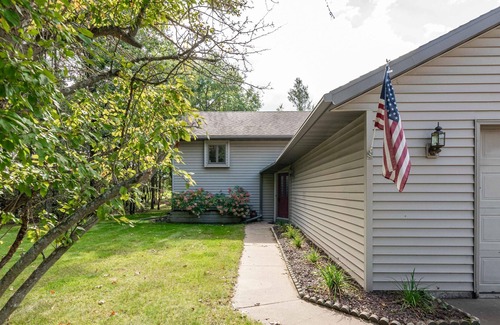 Rome House | Arrowhead Getaway-Uniquely situated 100 ft from 17th tee of the Pines at Lake Arrowhead Golf Course