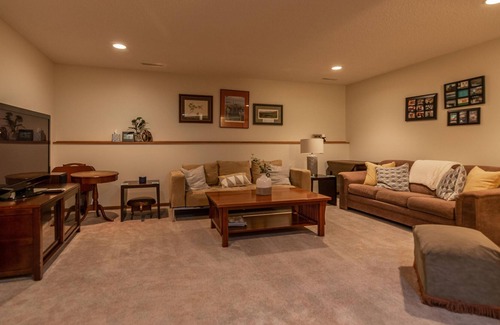 Rome House | Arrowhead Getaway-Uniquely situated 100 ft from 17th tee of the Pines at Lake Arrowhead Golf Course