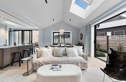 Arrowtown House | Arrowtown Mountain Views