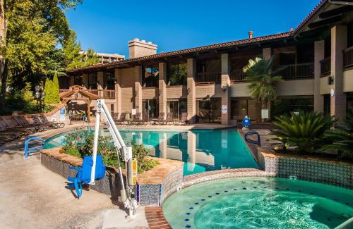Uptown Sedona Resort | Arroyo Roble Resort at Oak Creek