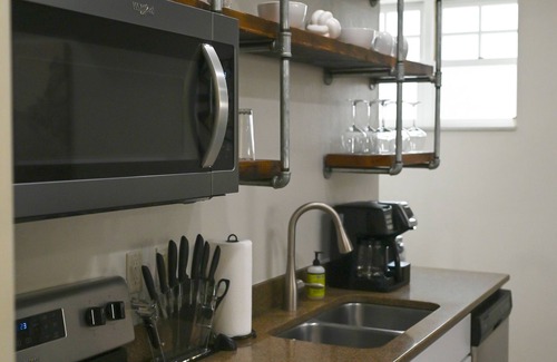 Fond du Lac Condo | Art District Loft 14