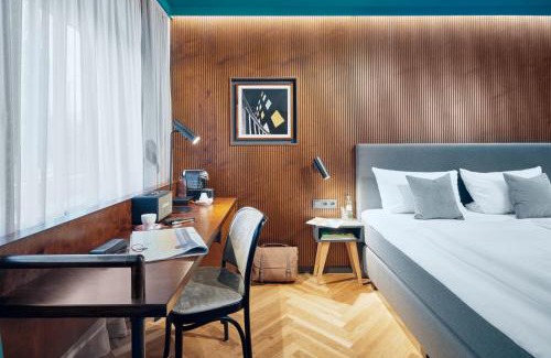 Marienkirche Hotel | art Hotel Tucholsky