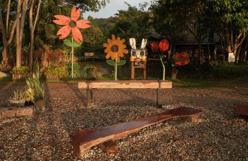 Chiang Dao House | Art House at Chiangdao - StarHouse