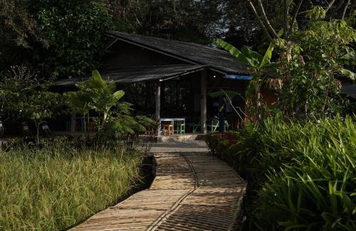 Chiang Dao House | Art House at Chiangdao - StarHouse