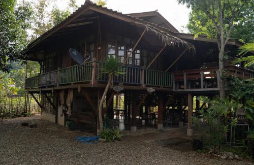 Chiang Dao House | Art House at Chiangdao - Moon House