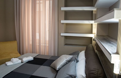 Historical Downtown Salerno Bed & Breakfast | Art in B & B Picasso