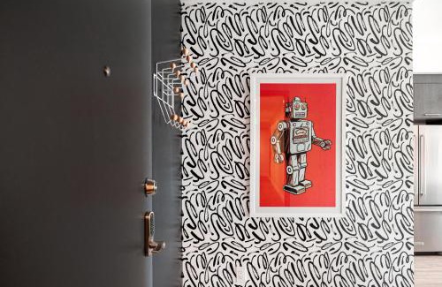 Highland House | Art-Inspired Loft with Mountain View - Zuni Lofts