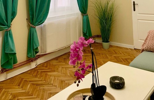 Oradea Apartment | Art Nouveau Apartment