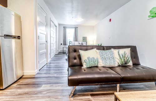 Olympia Apartment | Art of Olympia #3 Med Prof Family mins to downtown