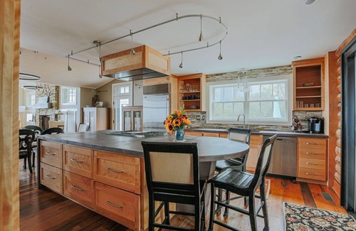 Nellysford House | Art & Soul: Luxury Mtn Retreat/Sauna & Hot Tub