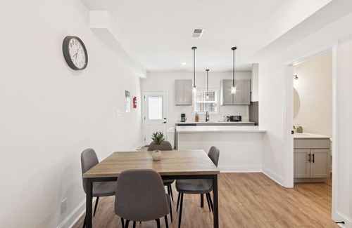 Clarksville Apartment | Arte Luxury townhomes E2 I Comfy 2 Bed 2.5 Bath