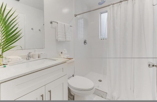 Wynwood Art District House | ArTease5 - stylish, near Wynwood Walls & restaurants
