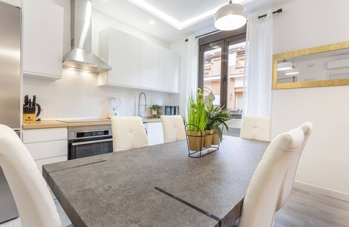 Embajadores Apartment | Artes Exclusive X apartment in Madrid
