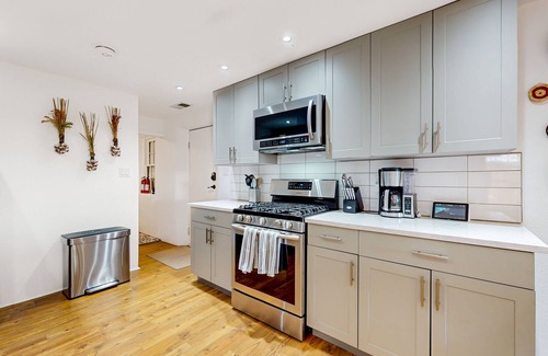 Santa Fe House | Artful Adobe home with amazing views & walkable locale - 1 block to River Trail