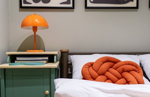 Kabatas Apartment | Artful Apartment w/Projector in Beyoglu, Cihangir