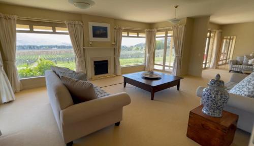 Lowburn House | Arthur's House at Carrick Winery